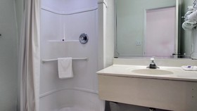 Motel 6 Normal - Bloomington Area