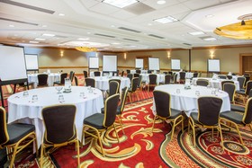 Crowne Plaza Chicago - Northbrook