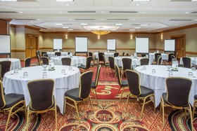 Crowne Plaza Chicago - Northbrook