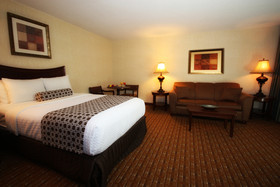 Crowne Plaza Chicago - Northbrook
