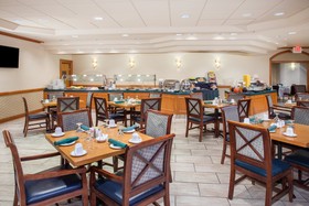 Crowne Plaza Chicago - Northbrook