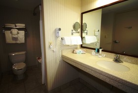 Crowne Plaza Chicago - Northbrook