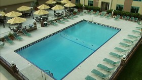 Crowne Plaza Chicago - Northbrook