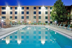 Crowne Plaza Chicago - Northbrook