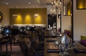 Renaissance Chicago North Shore Hotel