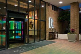 Renaissance Chicago North Shore Hotel