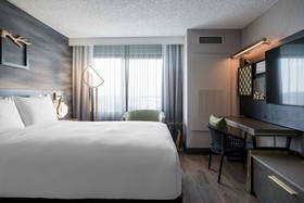 Renaissance Chicago North Shore Hotel