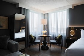 Renaissance Chicago North Shore Hotel