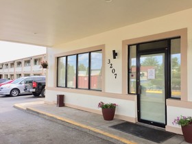 Red Carpet Inn Great Lakes