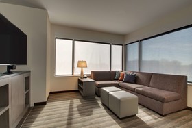 Hyatt House Chicago / Oak Brook