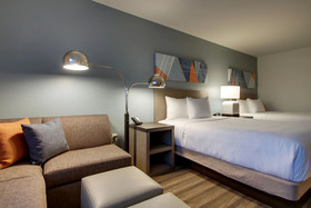 Hyatt House Chicago / Oak Brook