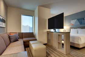Hyatt House Chicago / Oak Brook