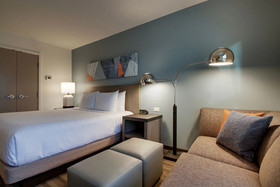 Hyatt House Chicago / Oak Brook