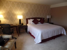 The Drake Oak Brook, Autograph Collection