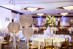 The Drake Oak Brook, Autograph Collection