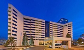 Hilton Chicago/Oak Brook Suites