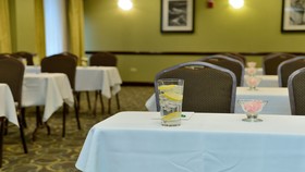 Holiday Inn Chicago Oakbrook