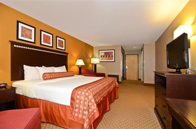 Spark by Hilton Oak Forest