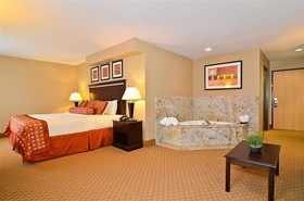 Spark by Hilton Oak Forest