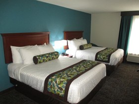 Rodeway Inn & Suites