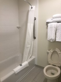 Rodeway Inn & Suites