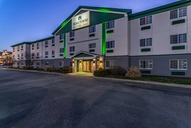 HomeTowne Studios & Suites St Louis - O Fallon, IL
