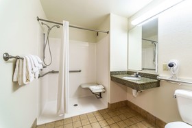 HomeTowne Studios & Suites St Louis - O Fallon, IL