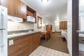 HomeTowne Studios & Suites St Louis - O Fallon, IL