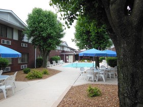 Super 8 by Wyndham O'Fallon