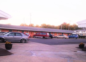 Travelers Inn Motel