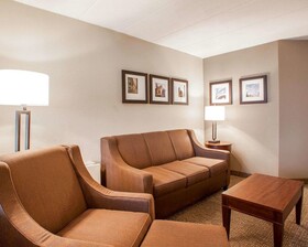Quality Inn & Suites Orland Park