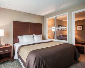 Quality Inn & Suites Orland Park