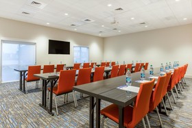 Holiday Inn Express & Suites Ottawa