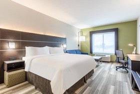 Holiday Inn Express & Suites Ottawa