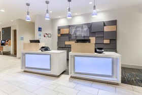 Holiday Inn Express & Suites Ottawa