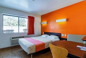 Motel 6 Chicago Northwest - Palatine