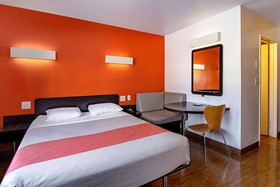 Motel 6 Chicago Northwest - Palatine