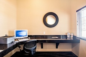 Cobblestone Hotel & Suites Paxton