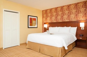 Courtyard Peoria Downtown