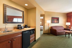 Embassy Suites East Peoria Hotel & Riverfront Conference Center
