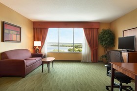 Embassy Suites East Peoria Hotel & Riverfront Conference Center