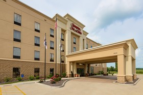 Hampton Inn Suites Peoria at Grand Prairie