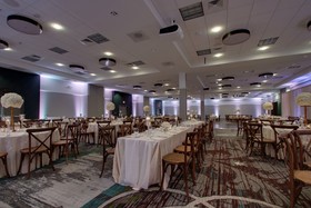 Holiday Inn & Suites Peoria At Grand Prairie