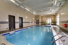 Holiday Inn & Suites Peoria At Grand Prairie