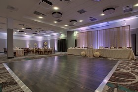 Holiday Inn & Suites Peoria At Grand Prairie