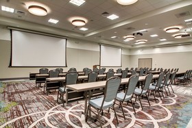 Holiday Inn & Suites Peoria At Grand Prairie