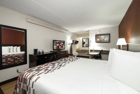 Travelodge by Wyndham Peoria