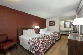 Travelodge by Wyndham Peoria