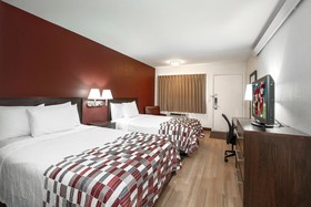 Travelodge by Wyndham Peoria