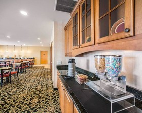 Sleep Inn & Suites